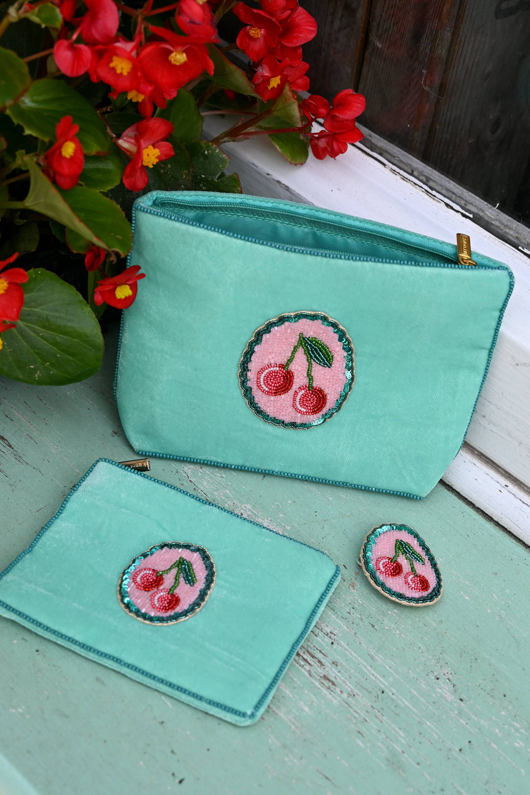 TEAL SCALLOP WITH CHERRY SMALL POUCH