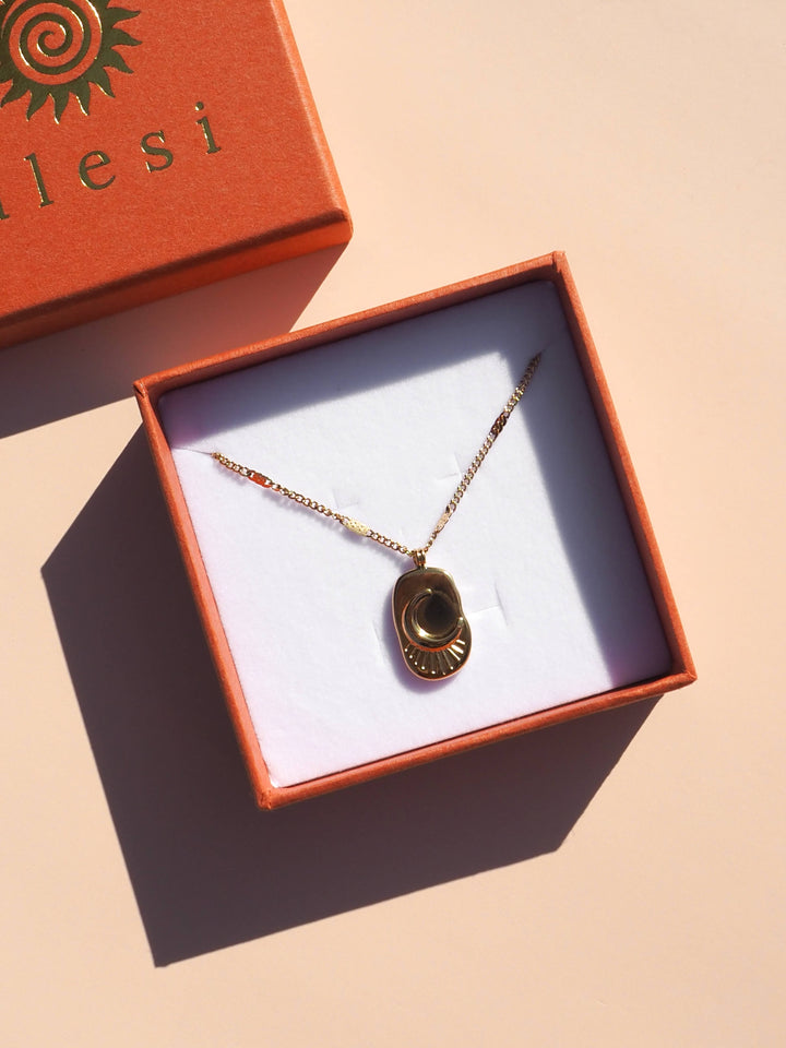 Mother of Pearl Crescent Moon Necklace 18K Gold