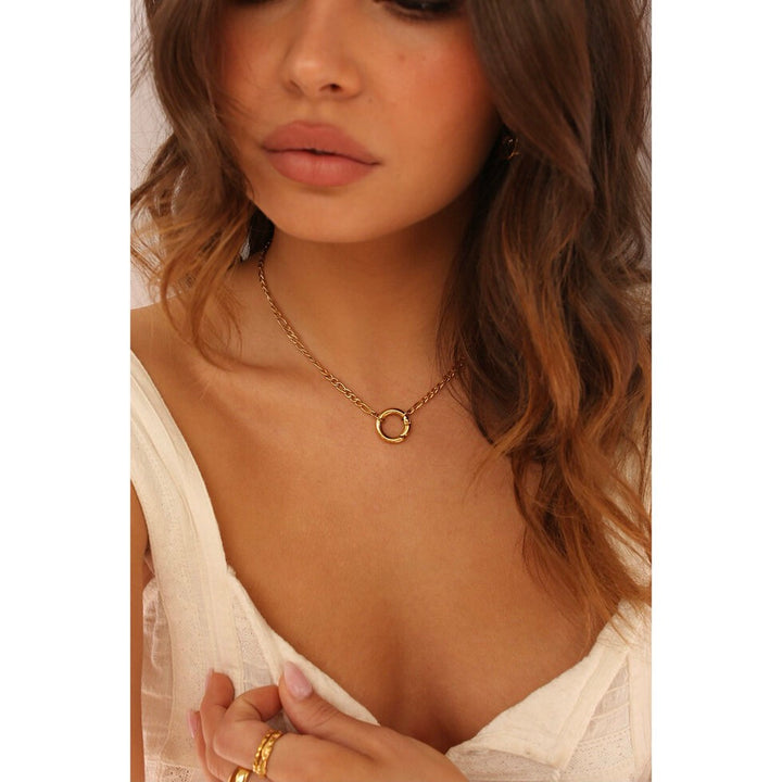 Isabelle Latch &amp; Lock Chain