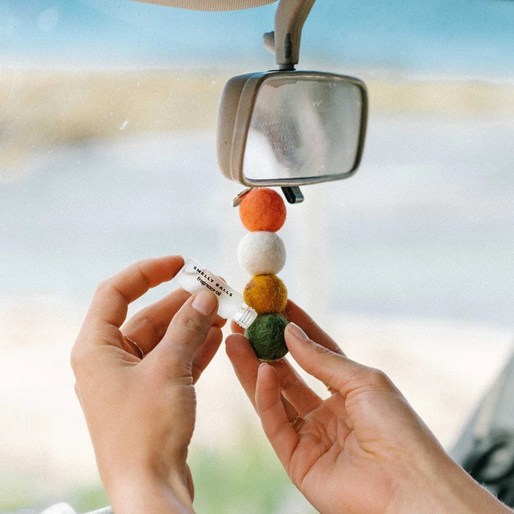 Gifting Sets - Sunglo Smelly Balls With Dream Thyme Fragrance