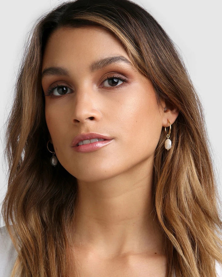 AUGUSTA GOLD HOOP &amp; FRESHWATER PEARL EARRINGS